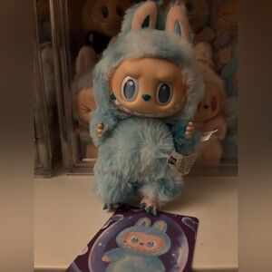 Big into energy labubu Hope